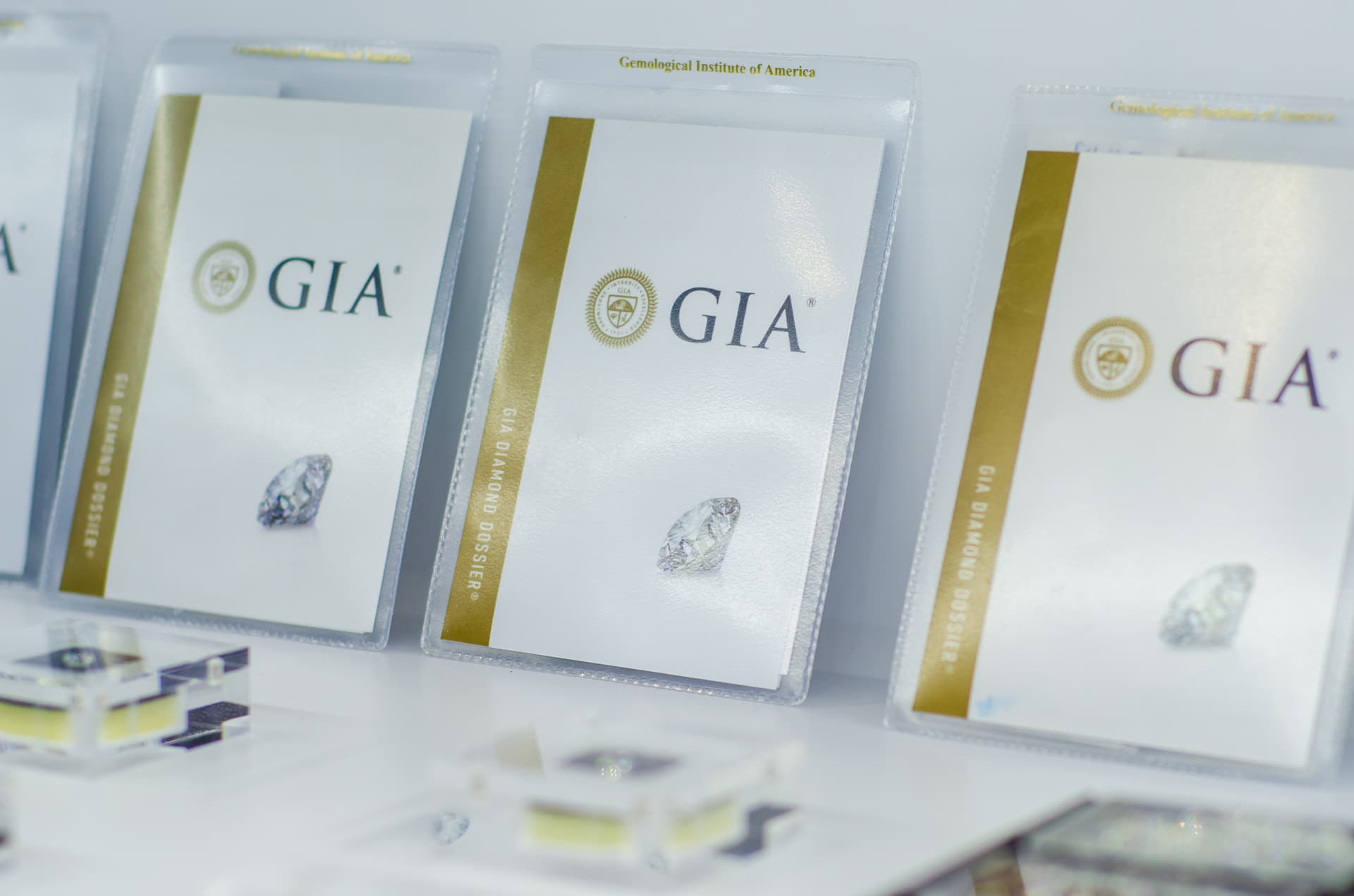 Expertise gemmologique diamant à Enghien-les-Bains (95880)